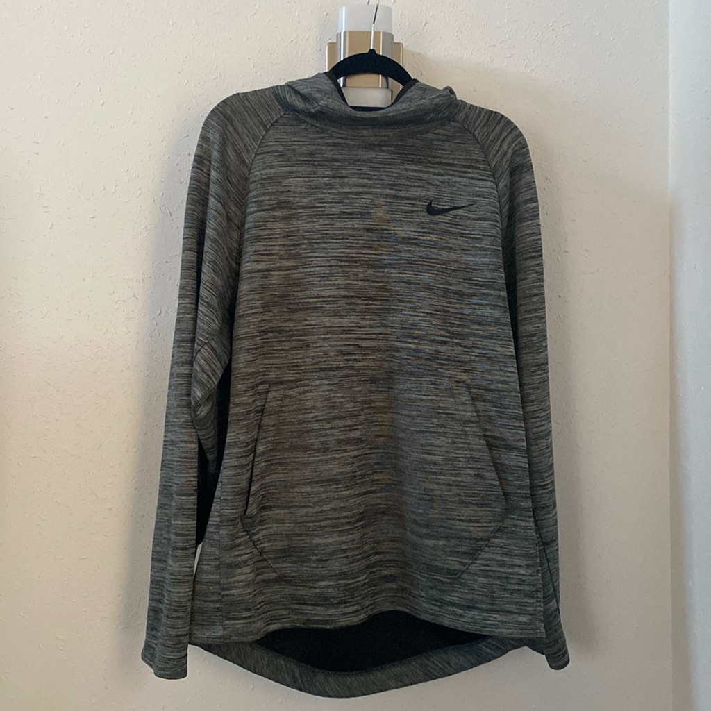 Nike Light Pullover